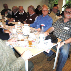 v.l.n.r: Walter Ohlheide, gegenüber:  Horst Henning, Werner Bolte, Siegfried Hagen, Jobst Reichelt, Albert Sorg, Dankwart Heitland