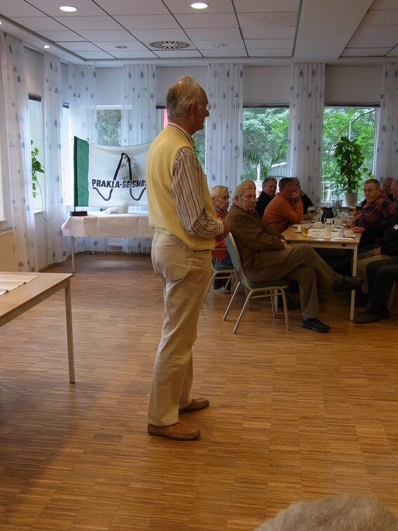 Schulze-Gattermann, Dr. Rolf / wird offiziell