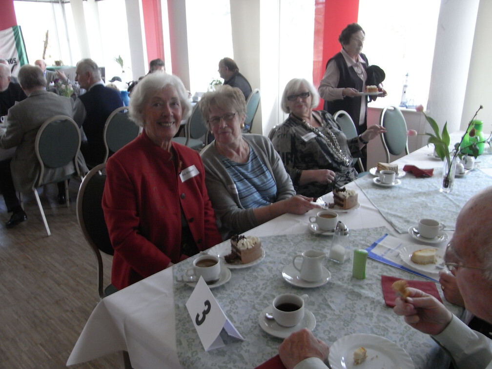 Ohl, Elisabeth / Mosbahi, Gisela / Sohrabati, Barbara / Meyer, Ilse