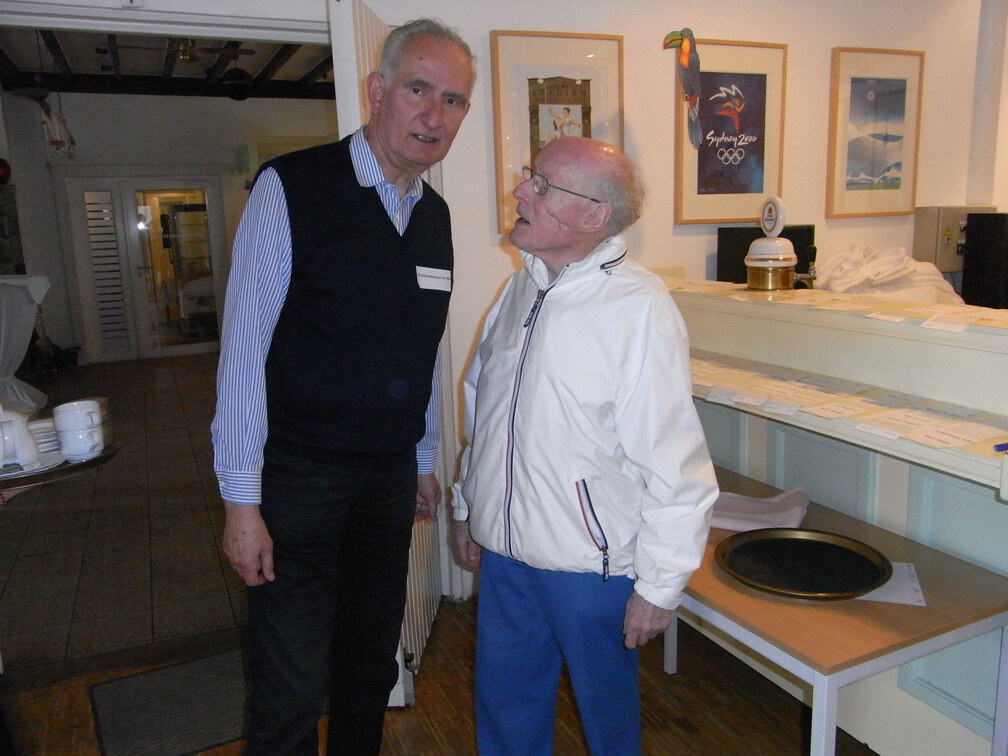 Schulze-Gattermann, Dr. Rolf / Weichart, Dr. Helmut, topfrisch nach dem Eistanzen.