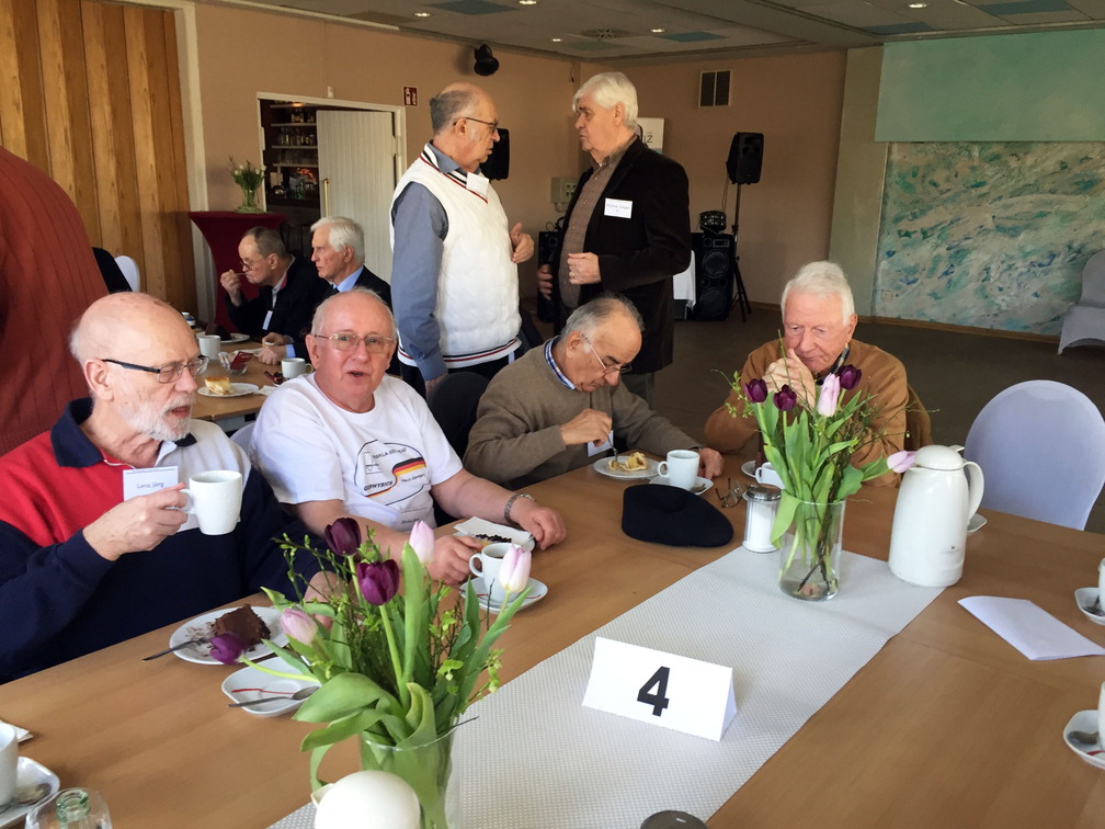 Lenz,Jörg/ Bludau,Jens/ Papaterpos,Marcos/ Fromm.Gerhard/ Stehend: Dostmann,Hans/ Künne,Jürgen/ u.v.a.