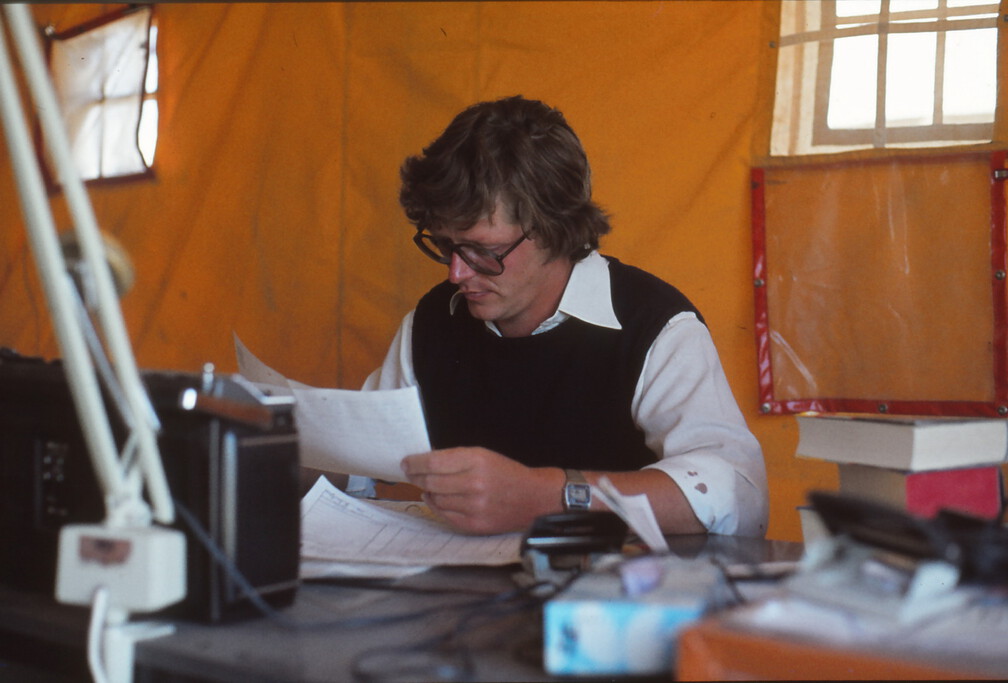 Heli-Trupp Ochse - Auswerter im Büro