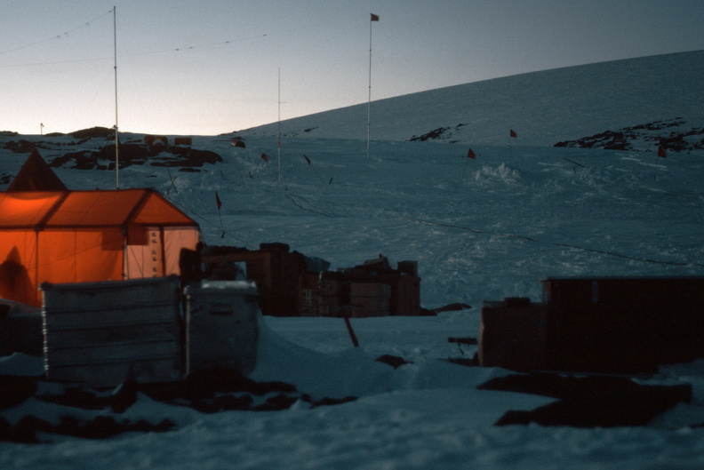 Aero Antarktis_GANOVEX_5_1989  Bild_24.jpg