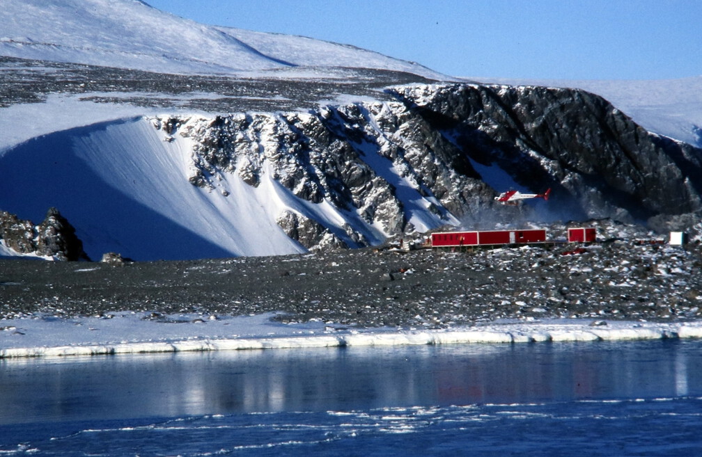 auf der Heimreise machen wir einen Abstecher zur inzw. modernisierten Gondwanastation