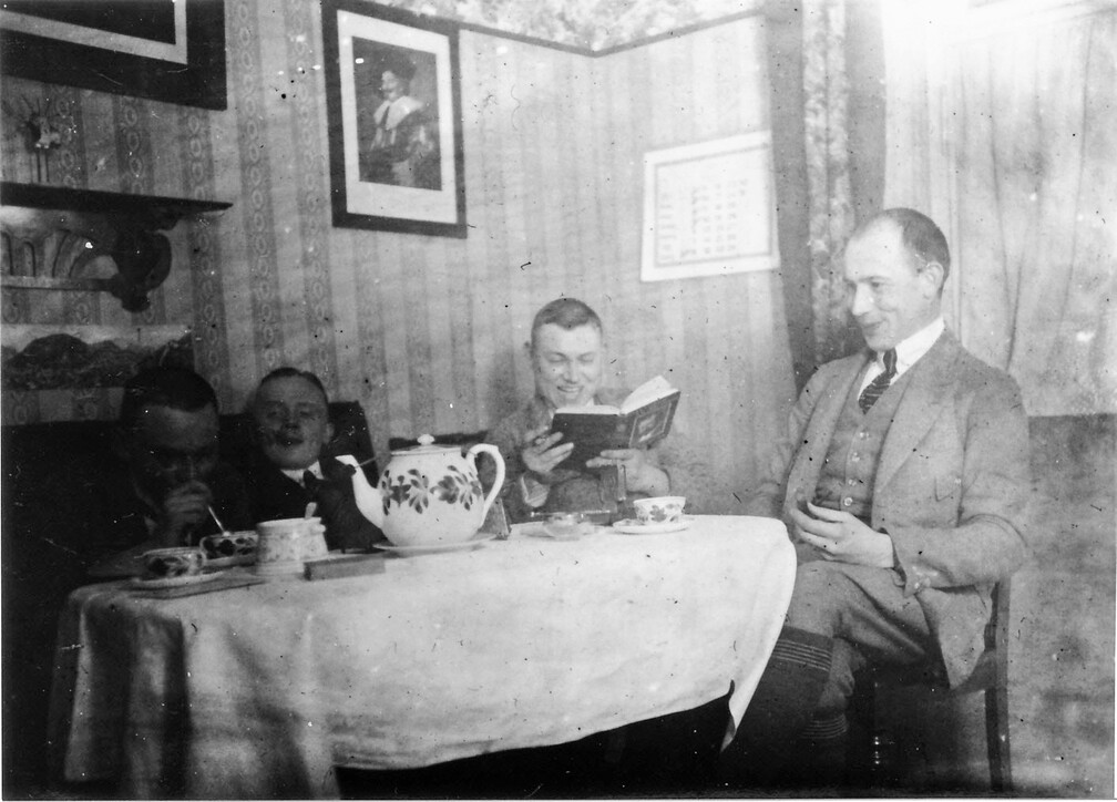 -- dann das Vergnügen.