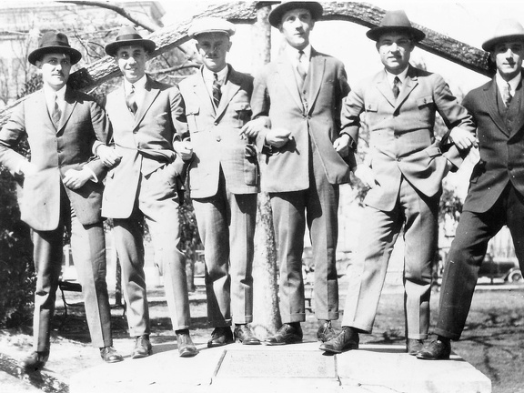 Beaumont, Texas. von links: Geußenhainer, Langner, Heise, Knüppel, Kolb, Rümenapp. Januar 1925