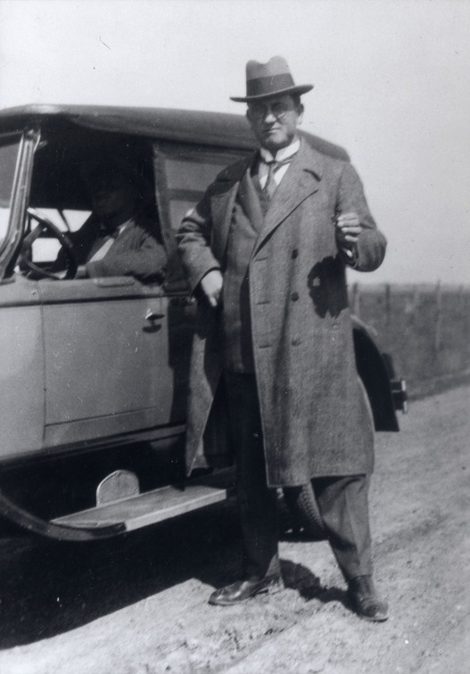 Der 'Boss', Truppbesuch 1926 in Louisiana. Die obligate Zigarre durfte nicht fehlen.