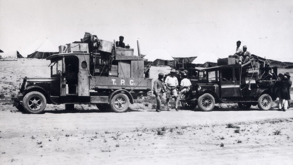  Refraktionsseismik im Irak 1928. Die Türkish Petroleum Company T.P.C. löste die logistischen Probleme.