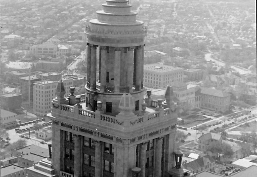 Das Tempietto des Niels Esperson Buildings. War bis 1929 das höchste Gebäude Texas.