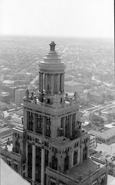 Das Tempietto des Niels Esperson Buildings. War bis 1929 das höchste Gebäude Texas.