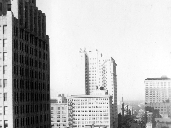 Links das Carter Building, war vormals Texas erster Wolkenkratzer (1910)