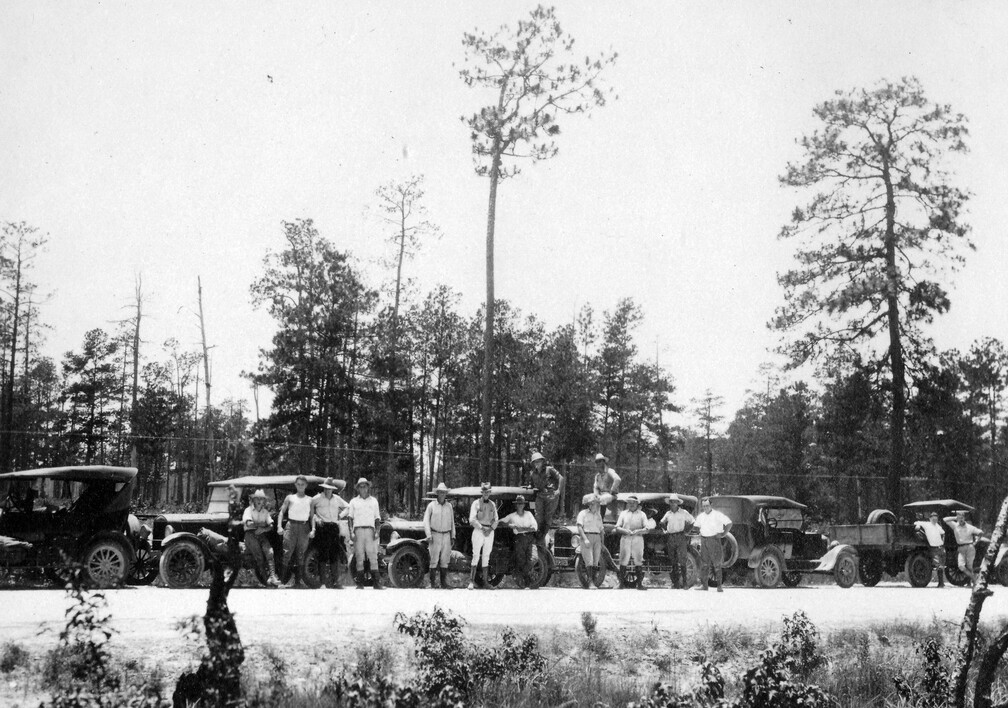 Die komplette Mannschaft kurz vor der Abfahrt