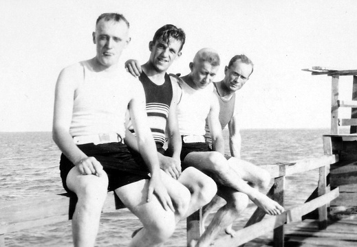 Links Adolf Klopp, die anderen Kollegen sind noch unbekannt.