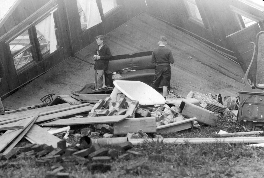 Auch dieses Haus ist unbewohnbar, die Kinder sind fassungslos