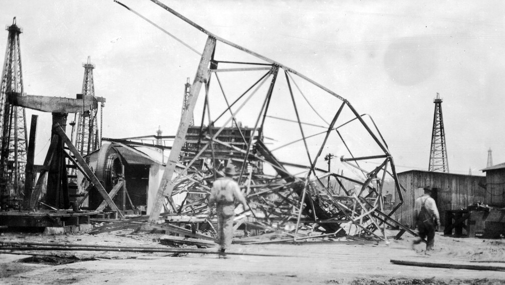 .. aber auch stählerne Konstruktionen wurden beschädigt.
