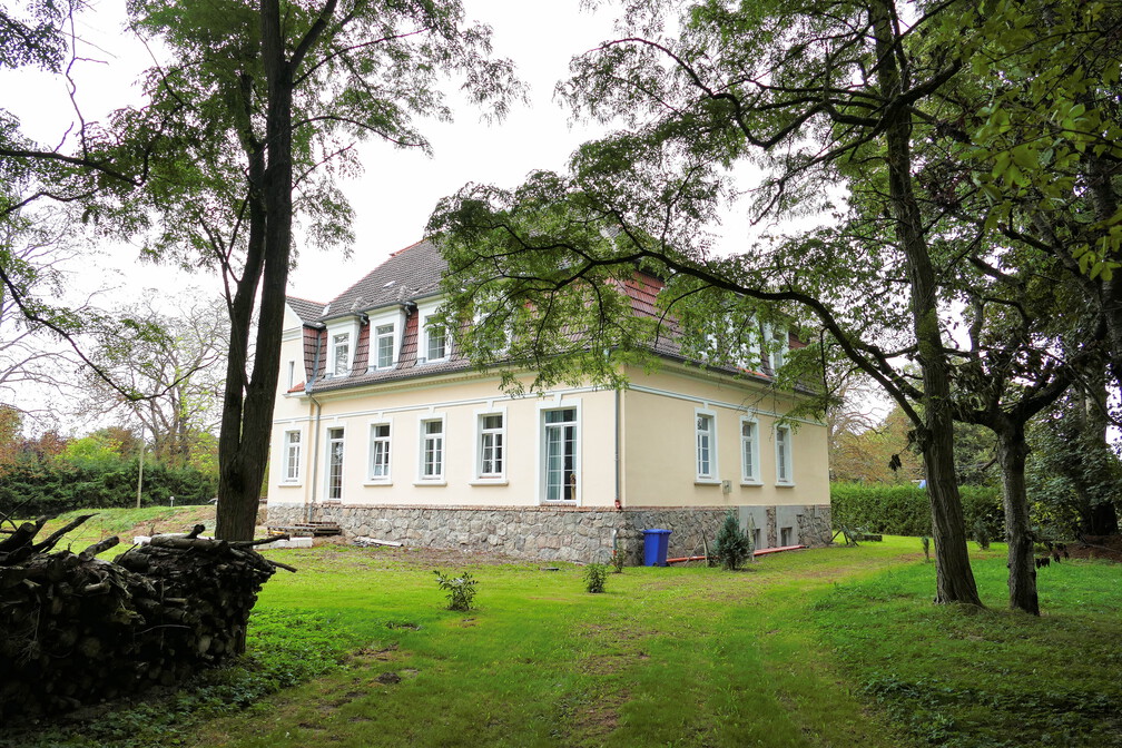 2018-09-15 17-07-29 - Peters Schloss-2-2