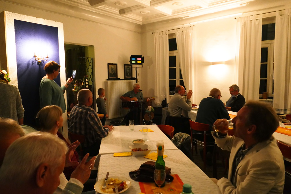 2018-09-15 20-07-47 - Peters Schloss-88