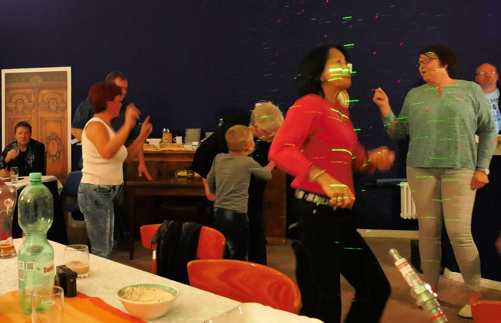 2018-09-15 21-53-04 - Peters Schloss-111