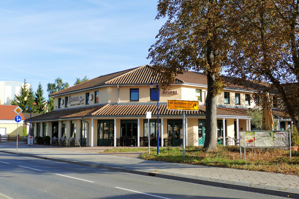 2018-09-16 08-47-38 - Peters Schloss-5-2