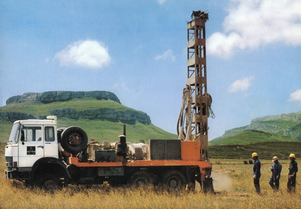 Schweres Bohrgerät P 5001 in Spanien